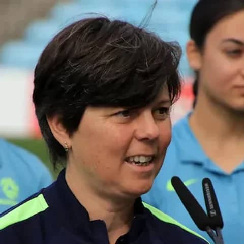 Debbie Fischer